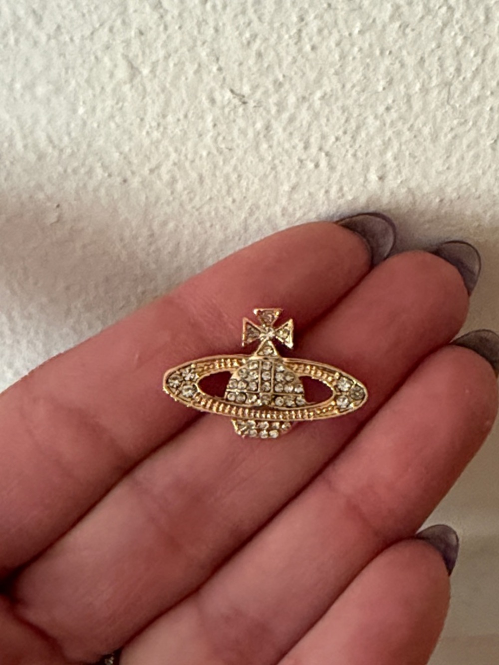 Vivienne Westwood style Gold Crystal Orb stud earrings - Picture 4 of 4